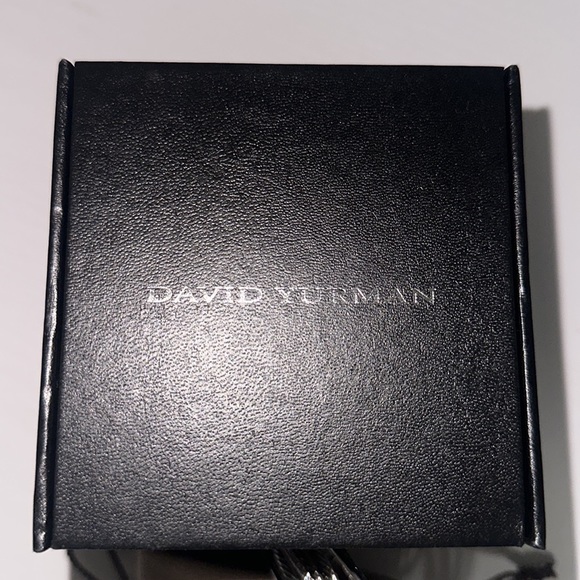 David Yurman  Crossover Four Row Cuff Bracelet with Pavé Diamonds - Picture 4 of 7